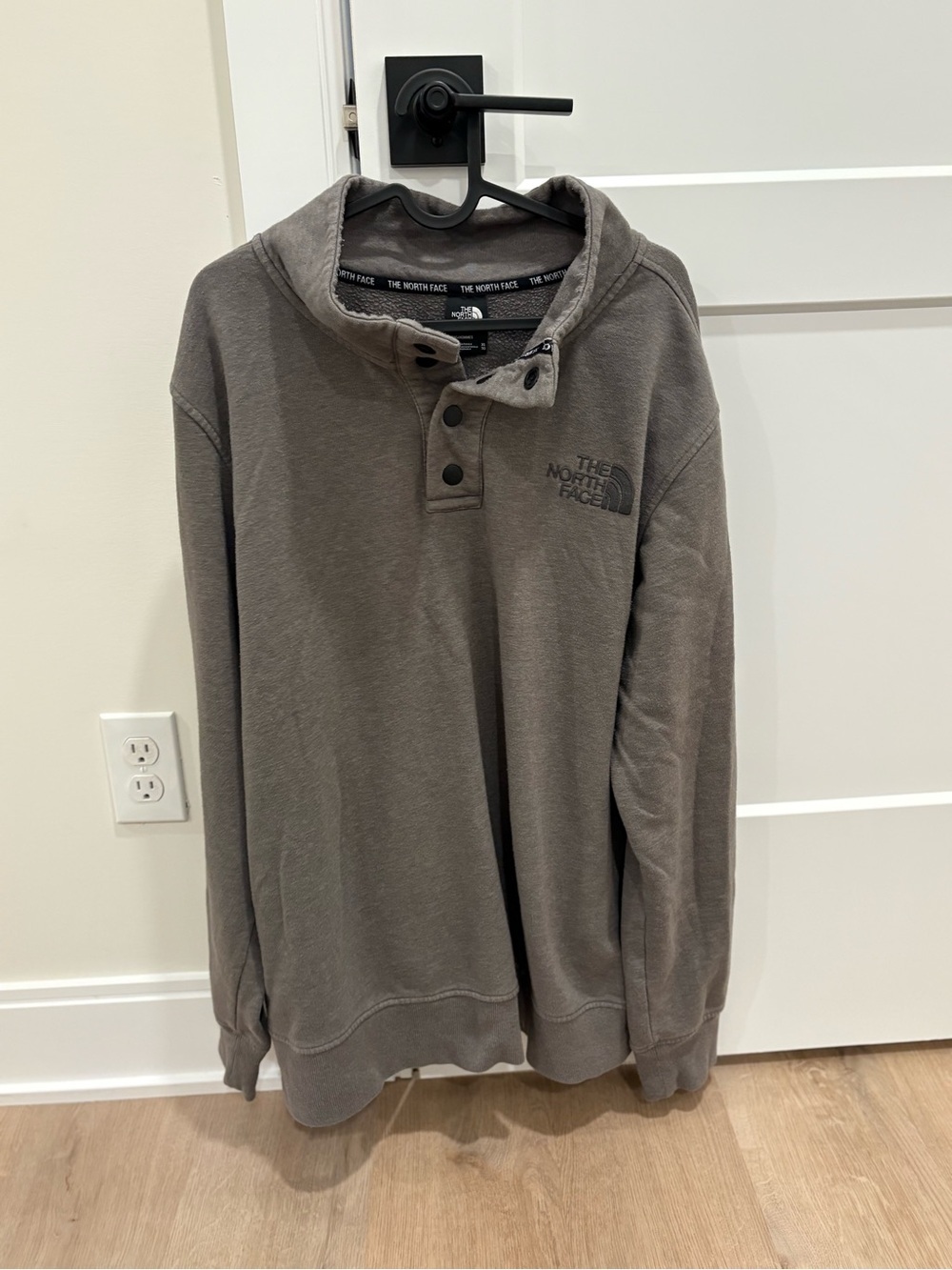The North Face  Button-Up Pullover Size XL